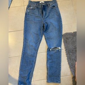 Womens Abercrombie and Fitch 90’s slim straight ultra high rise jeans. NWOT